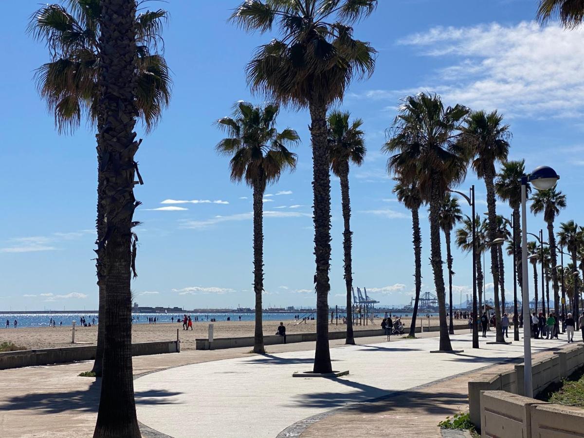 Alojamiento En Primera Linea De Playa Con Wifi Apartman Valencia Kültér fotó